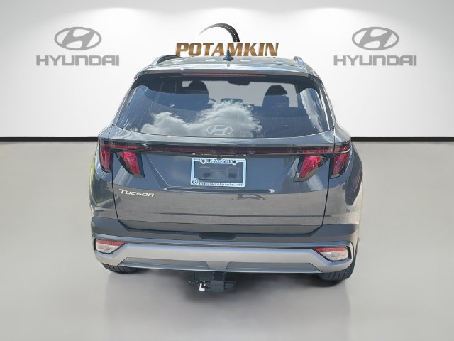 New 2026 Hyundai Tucson SEL Plus w/ Tow & Go Package FWD image 6