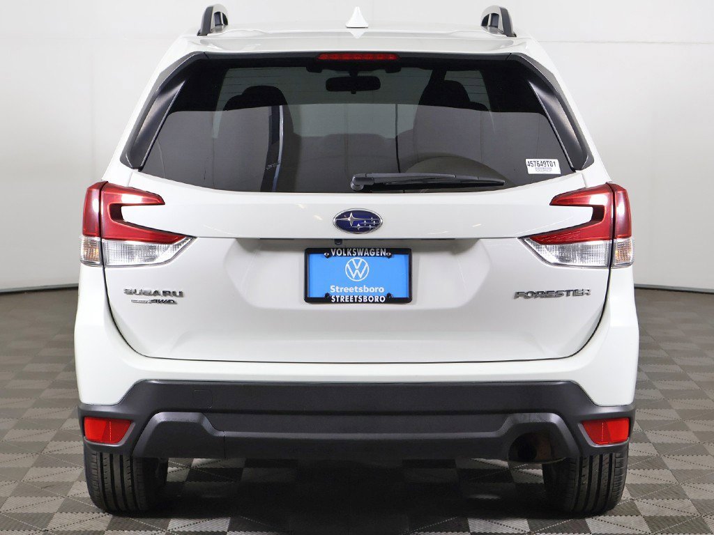 Used 2021 Subaru Forester Premium image 13
