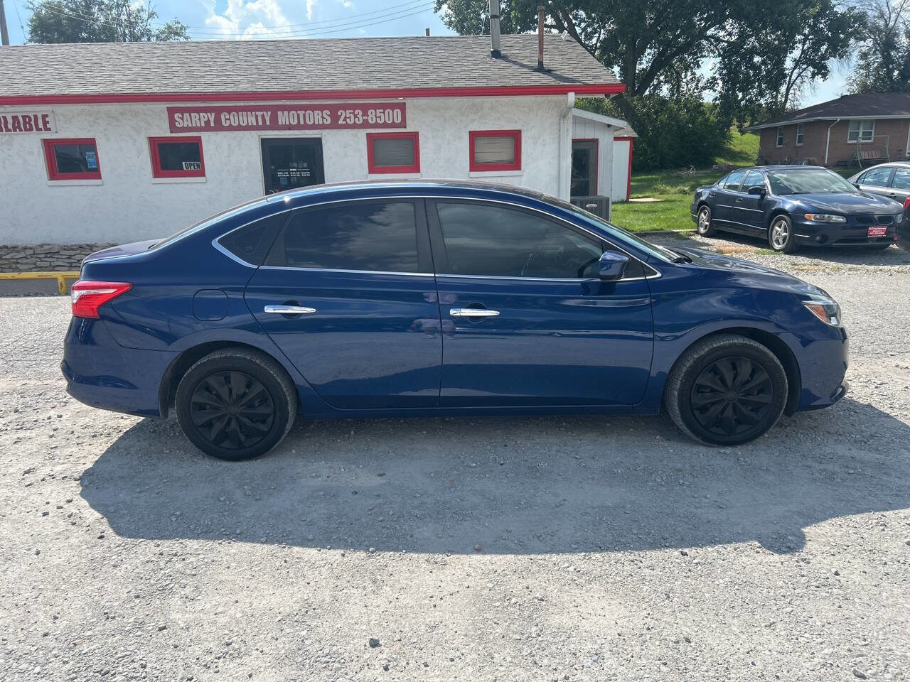 Used 2019 Nissan Sentra S image 2