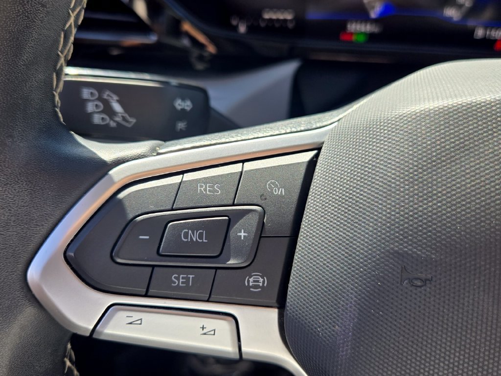 Certified 2023 Volkswagen Taos S FWD image 23