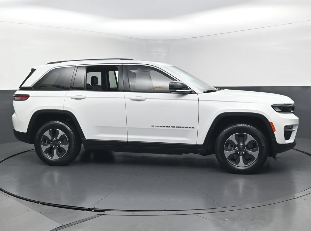 Used 2022 Jeep Grand Cherokee Limited 4xe AWD/4WD image 6