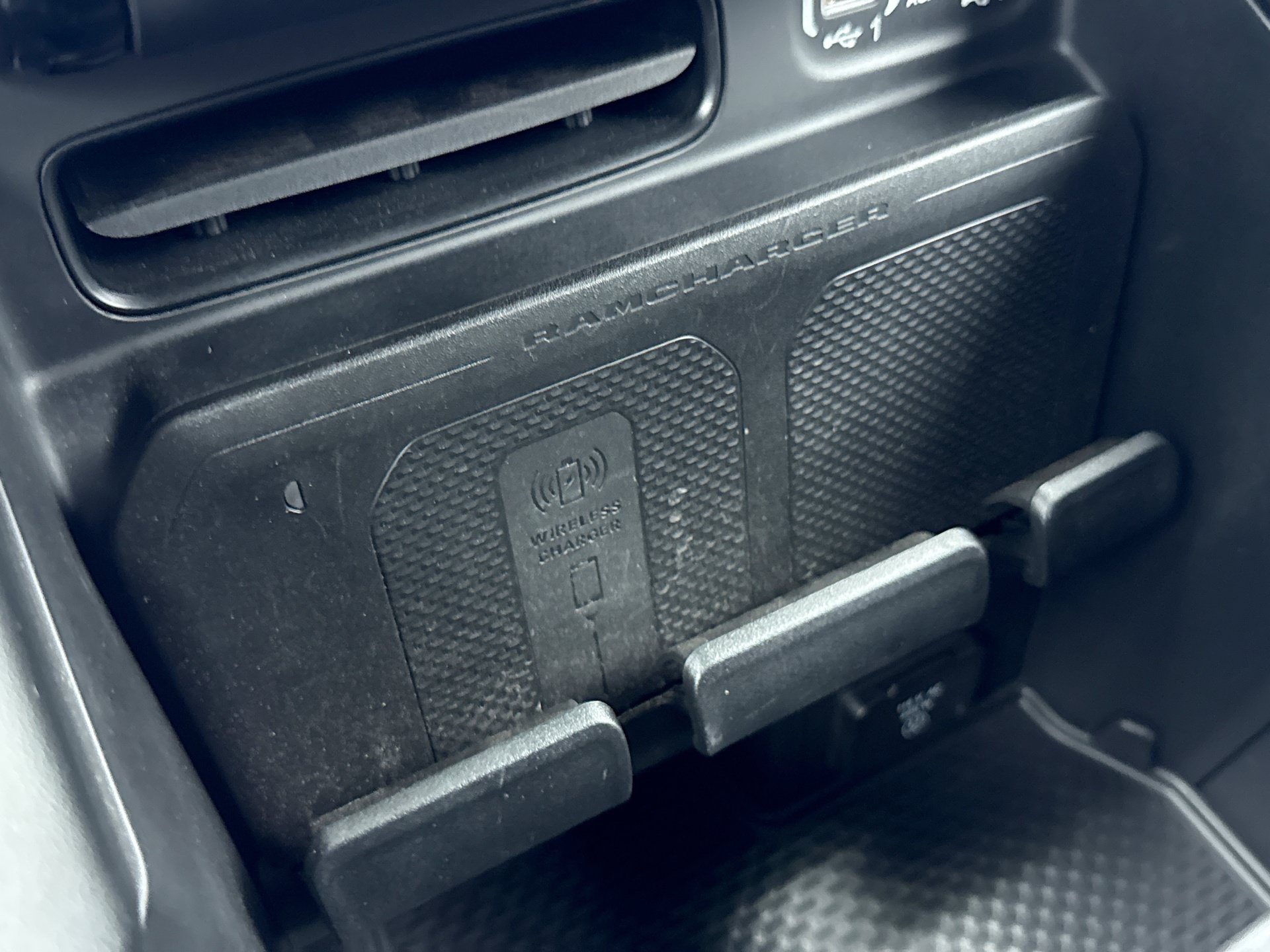 Used 2023 RAM 1500 Laramie AWD/4WD image 18