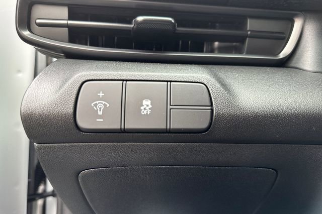 New 2026 Hyundai Elantra Sport FWD image 25