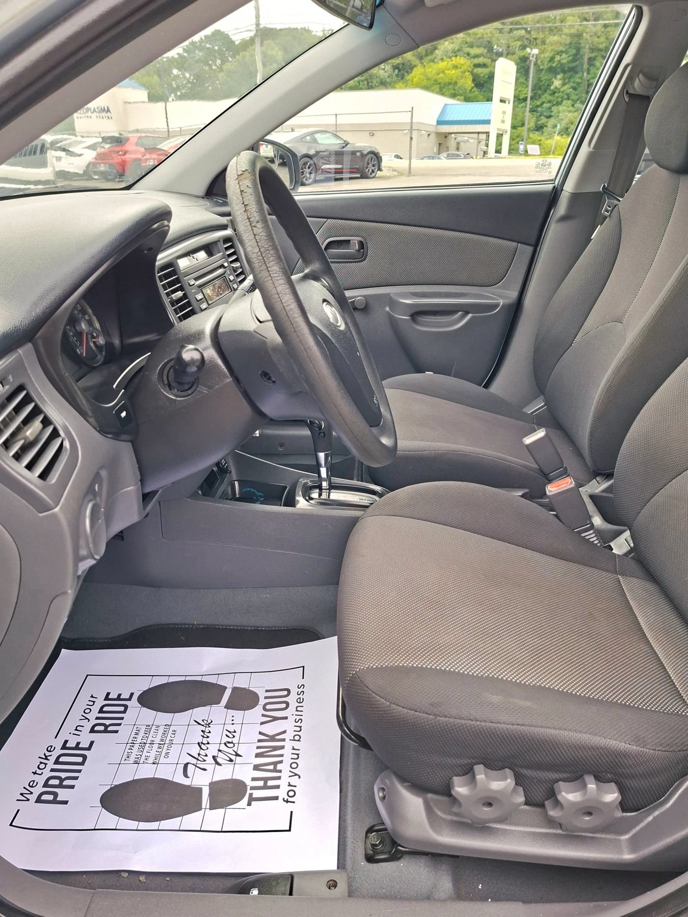 Used 2008 Kia Rio5 FWD image 8