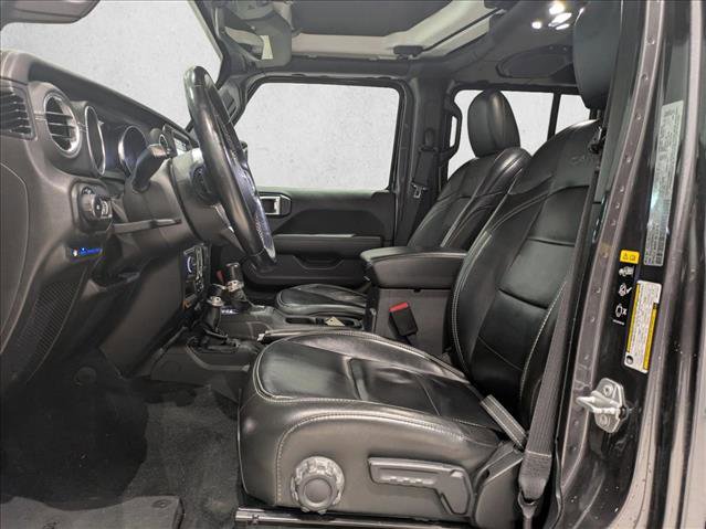 Used 2022 Jeep Wrangler Unlimited Sahara w/ Cold Weather Group image 17