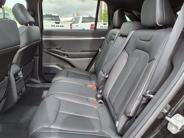 New 2025 Jeep Wagoneer S Limited w/ Comfort Package AWD/4WD image 9