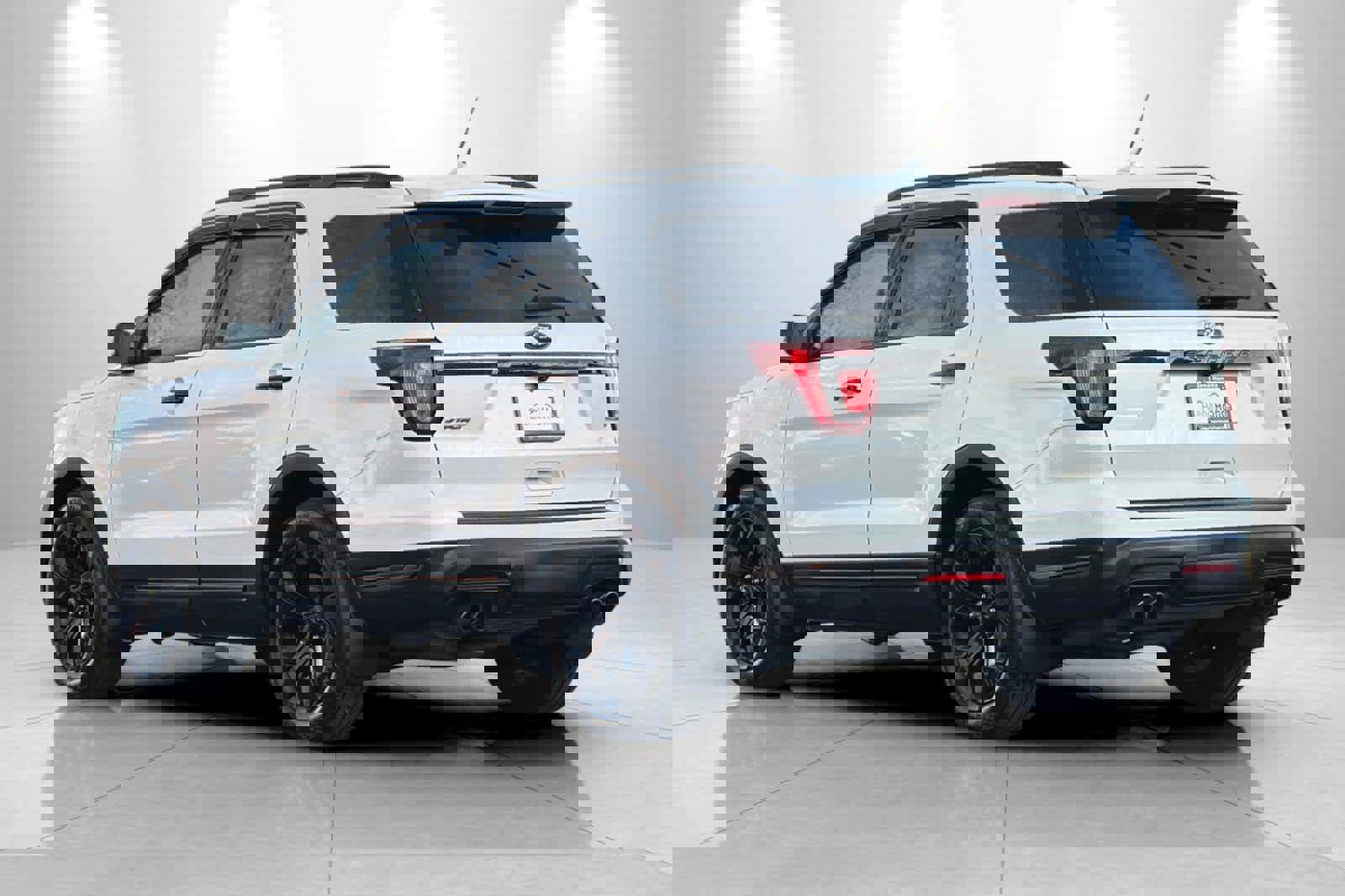 Used 2019 Ford Explorer Sport image 6