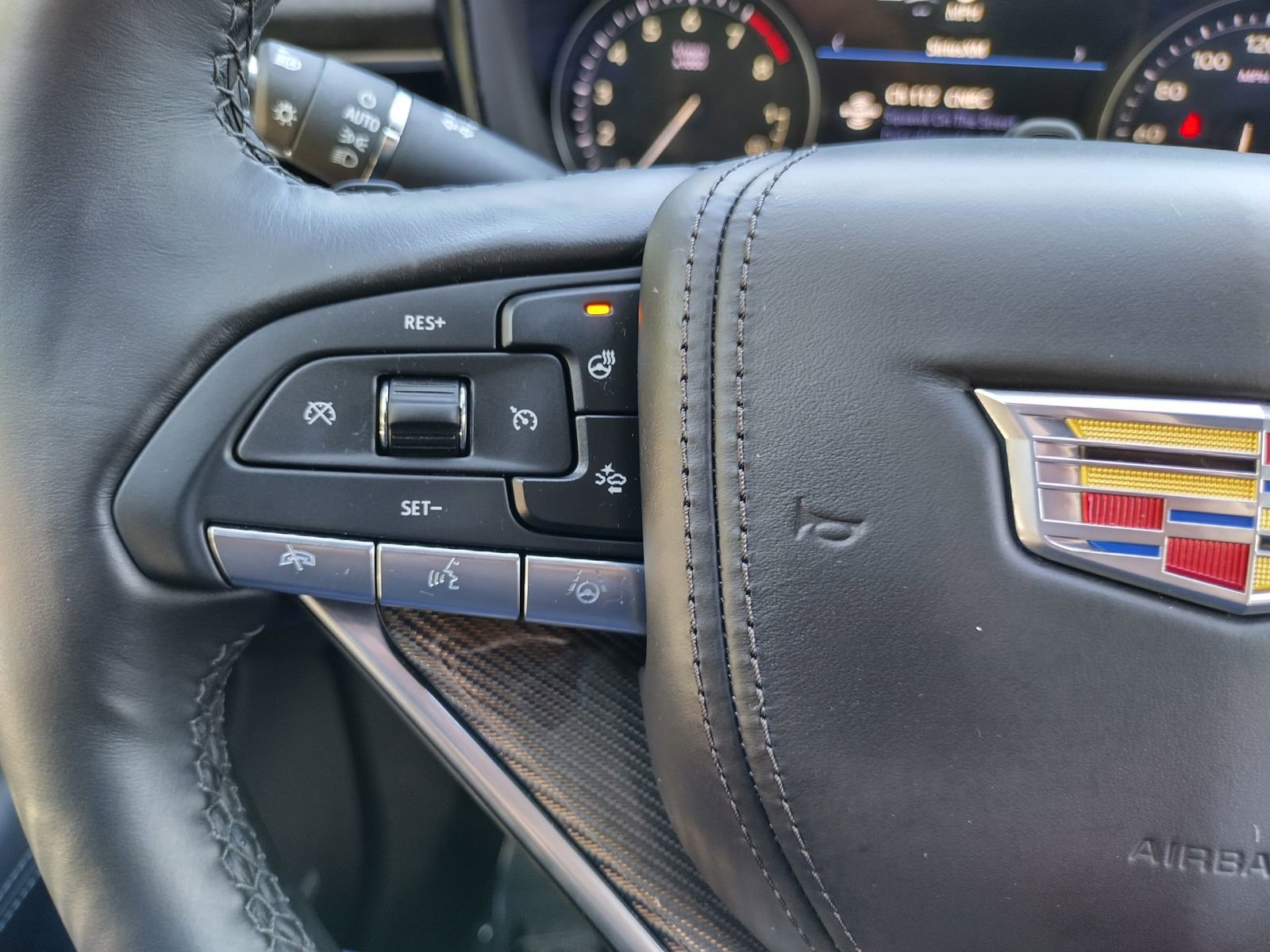 Certified 2025 Cadillac XT6 Premium Luxury w/ Platinum Package image 21