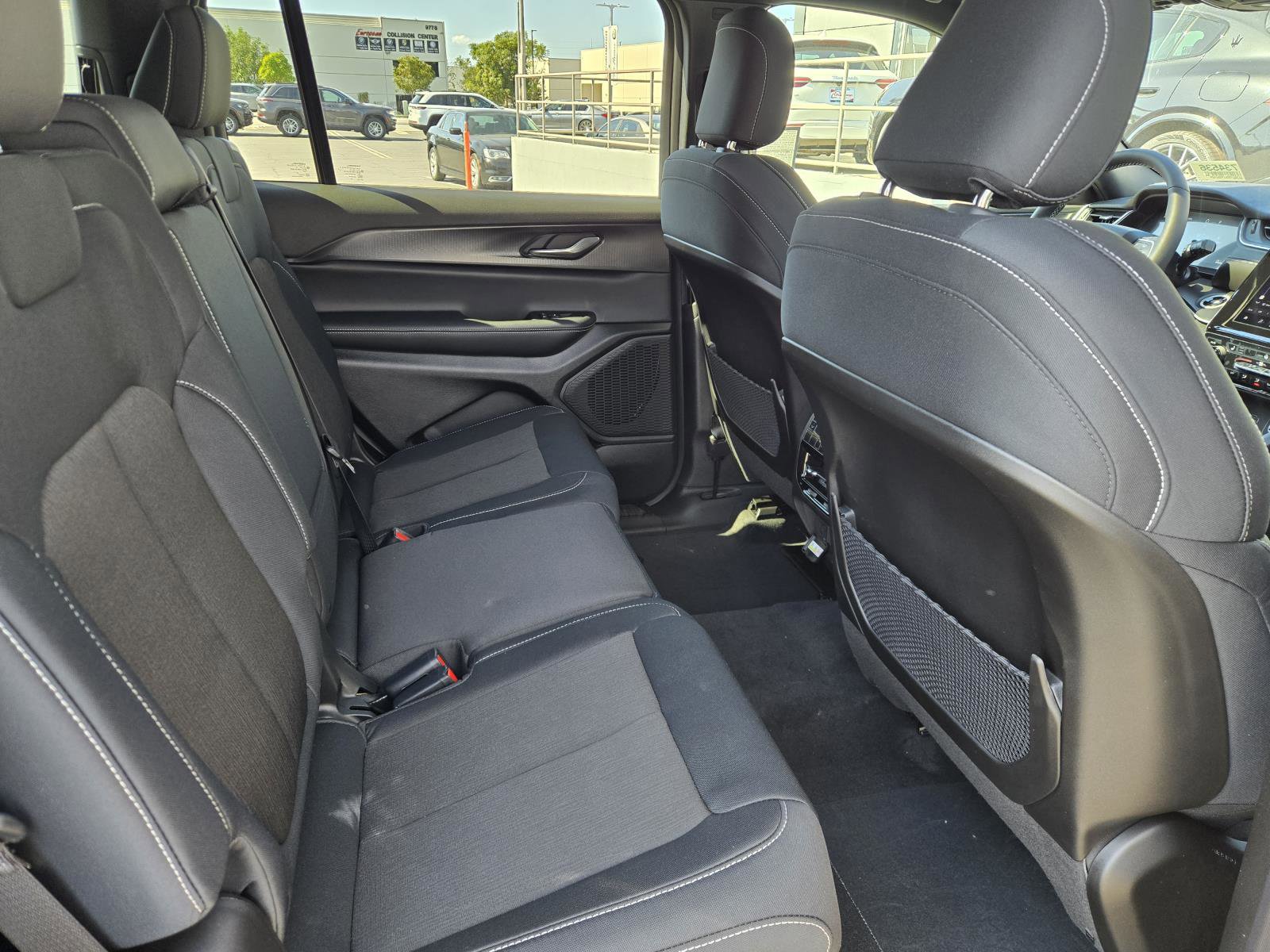 New 2026 Jeep Grand Cherokee L 2WD image 30