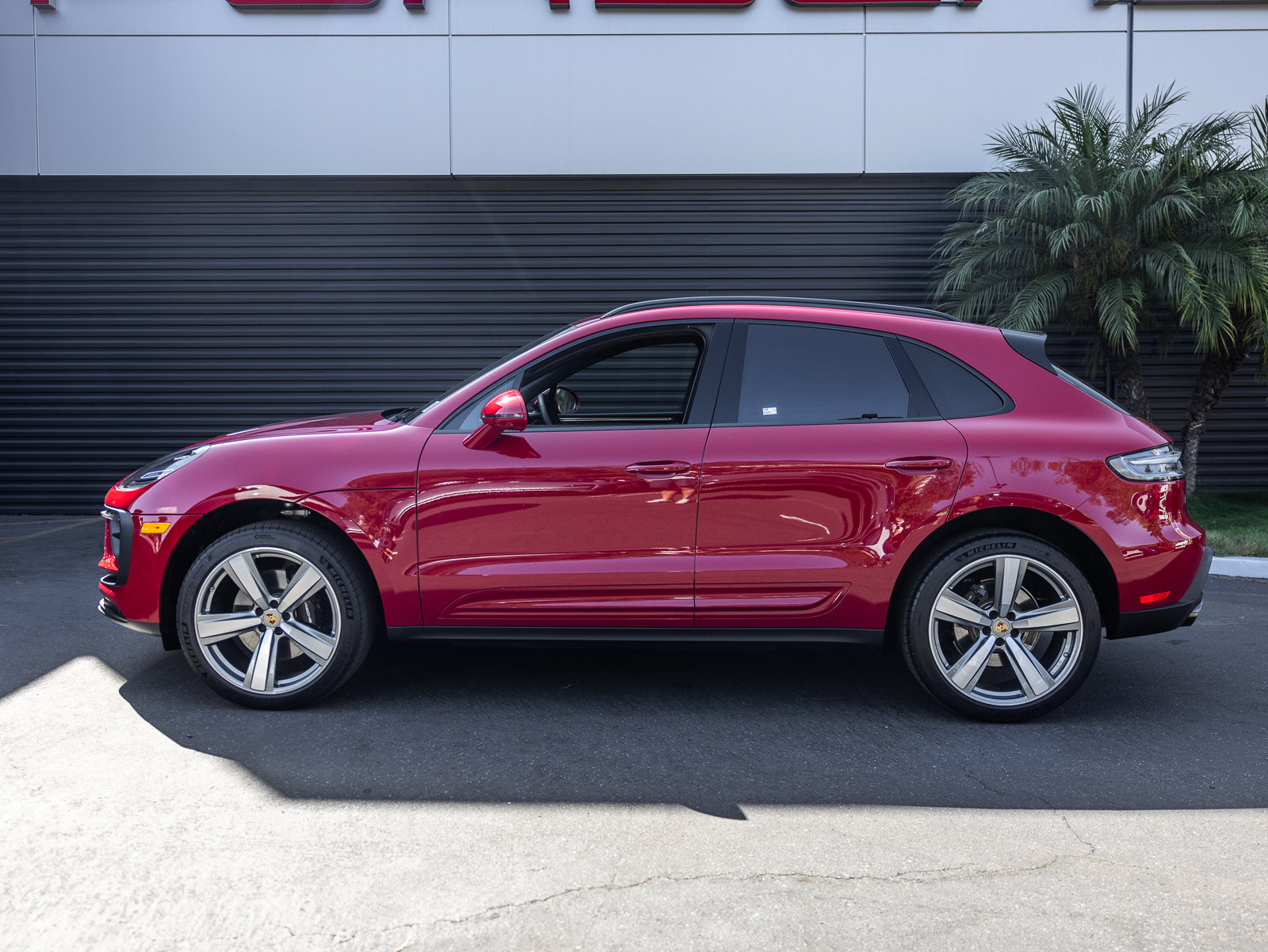 Certified 2026 Porsche Macan S AWD/4WD image 2