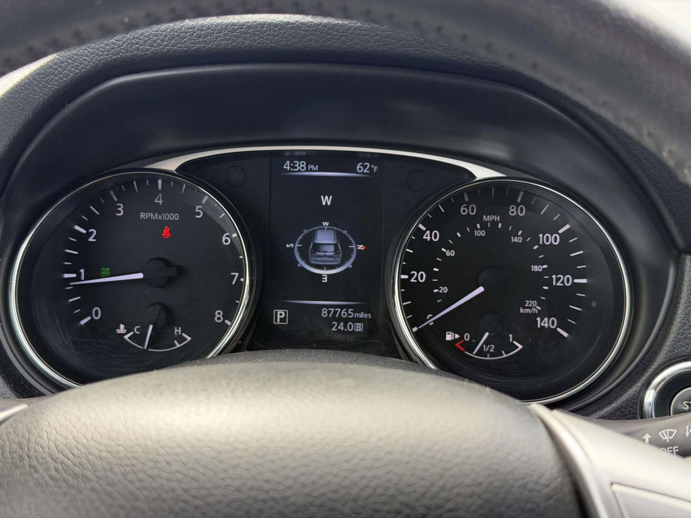 Used 2014 Nissan Rogue SL image 32