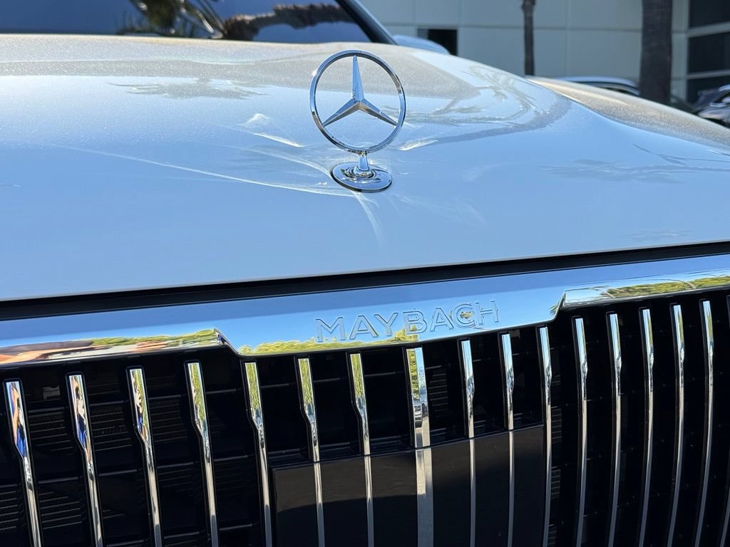 Used 2024 Mercedes-Benz Maybach GLS 600 4MATIC image 8