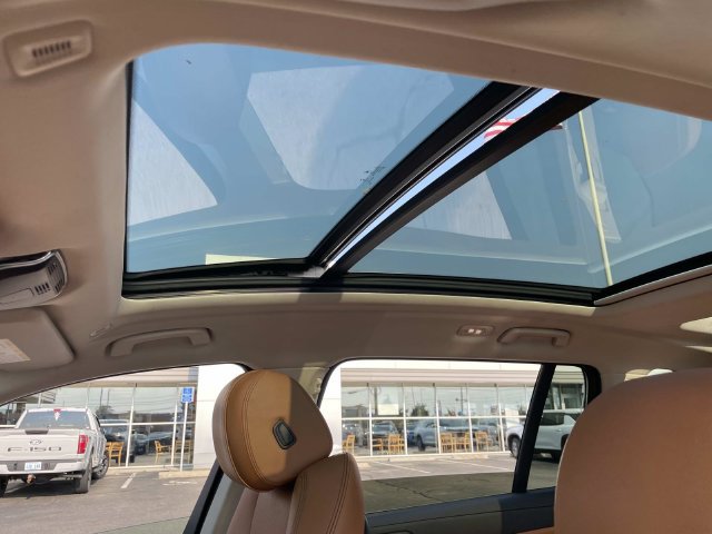 Used 2021 BMW X7 xDrive40i w/ Parking Assistance Package AWD/4WD image 27
