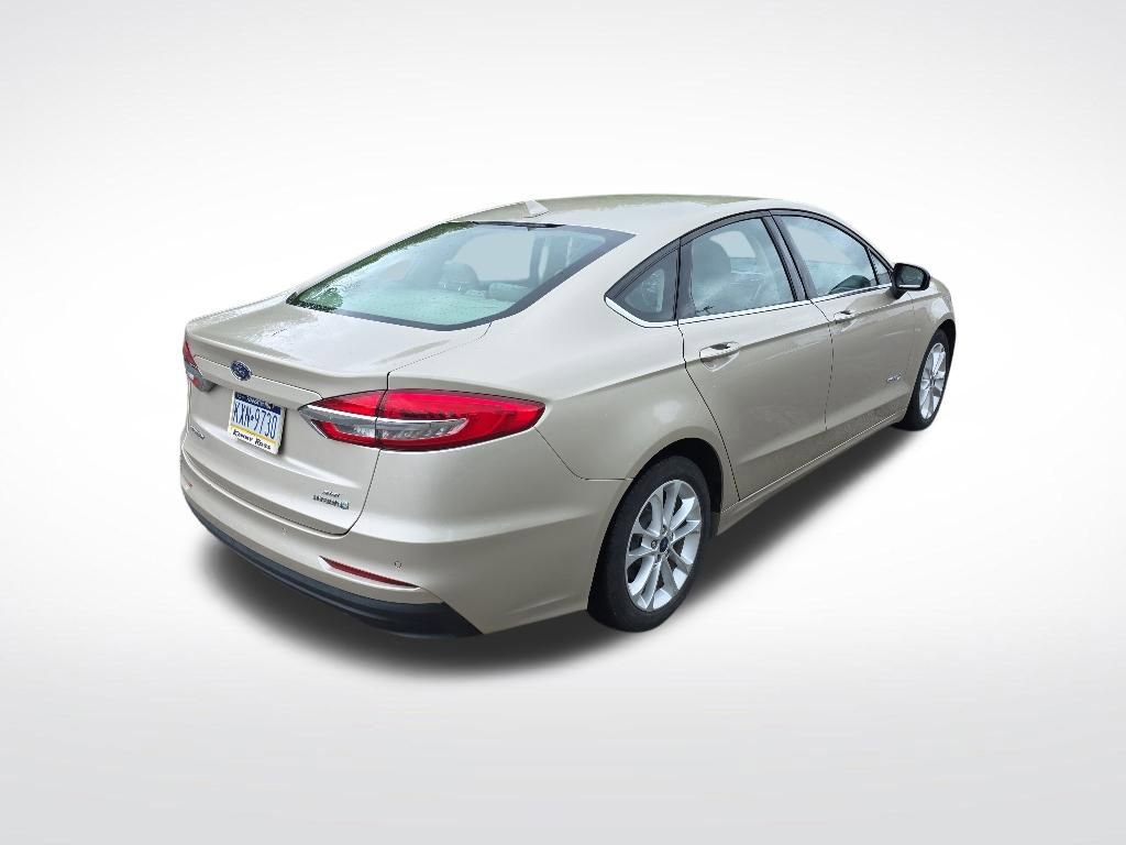 Used 2019 Ford Fusion SE FWD image 5