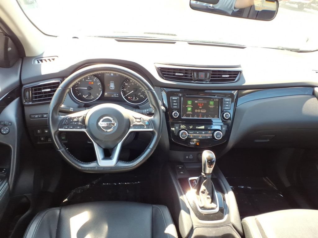 Used 2022 Nissan Rogue Sport SL AWD/4WD image 17