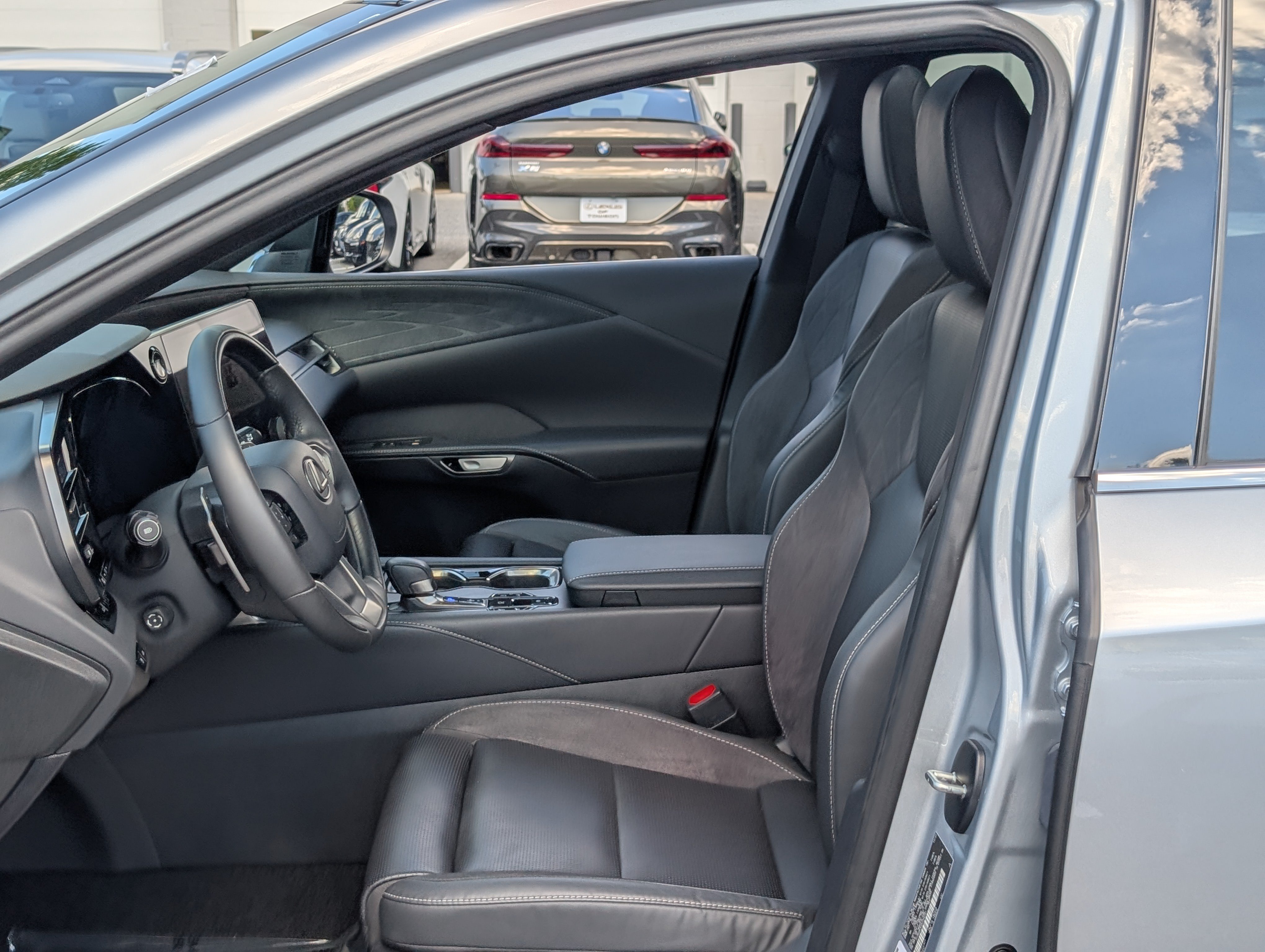 Certified 2024 Lexus RX 350 AWD w/ Technology Package image 17