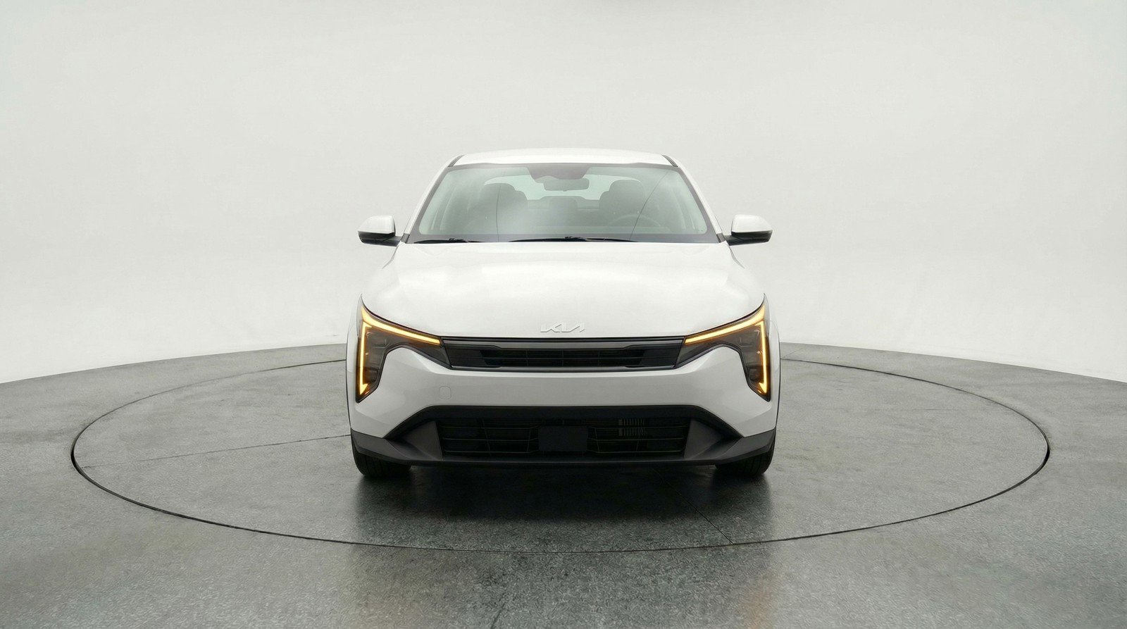 Used 2025 Kia K4 LXS FWD image 2