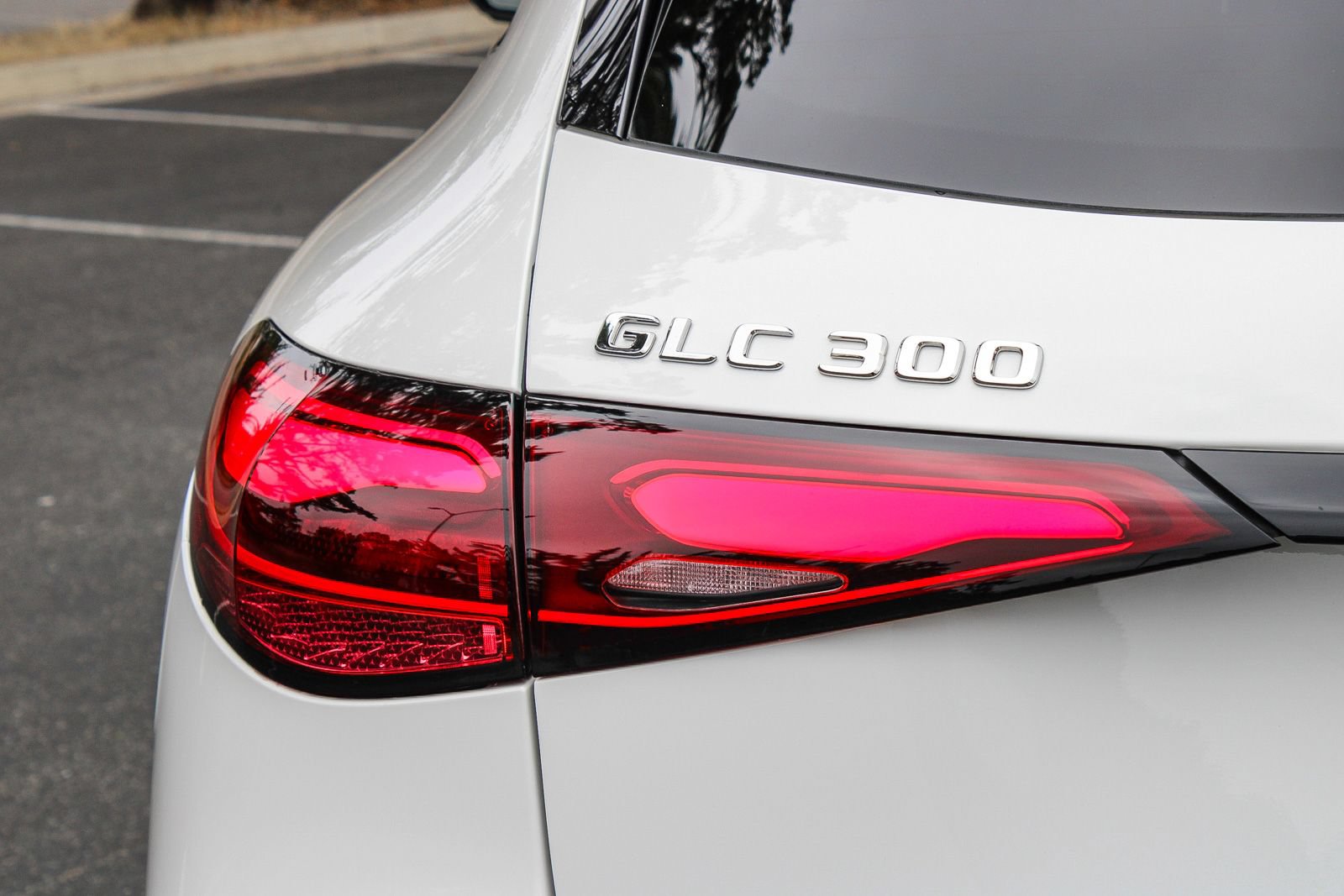 Certified 2026 Mercedes-Benz GLC 300 4MATIC image 10