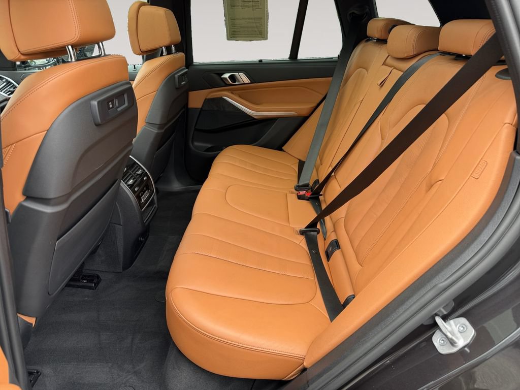 Certified 2022 BMW X5 xDrive40i w/ Premium Package AWD/4WD image 13