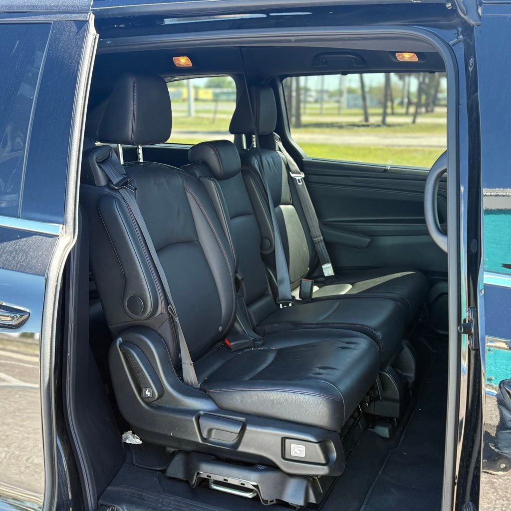 Used 2024 Honda Odyssey Sport image 16