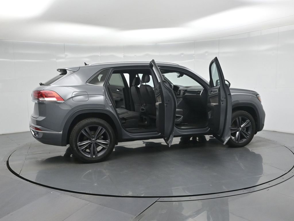 Used 2021 Volkswagen Atlas Cross Sport SE image 4