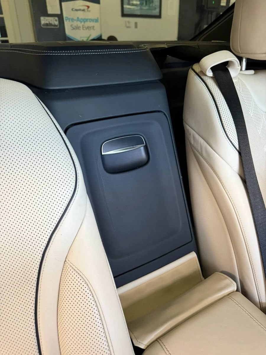 Used 2019 Mercedes-Benz S 560 Sedan image 18