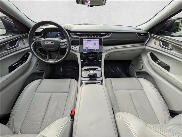 Used 2022 Jeep Grand Cherokee Overland w/ Luxury Tech Group IV image 22