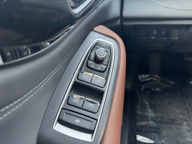 Used 2020 Subaru Outback Touring w/ Popular Package #2 AWD/4WD image 32