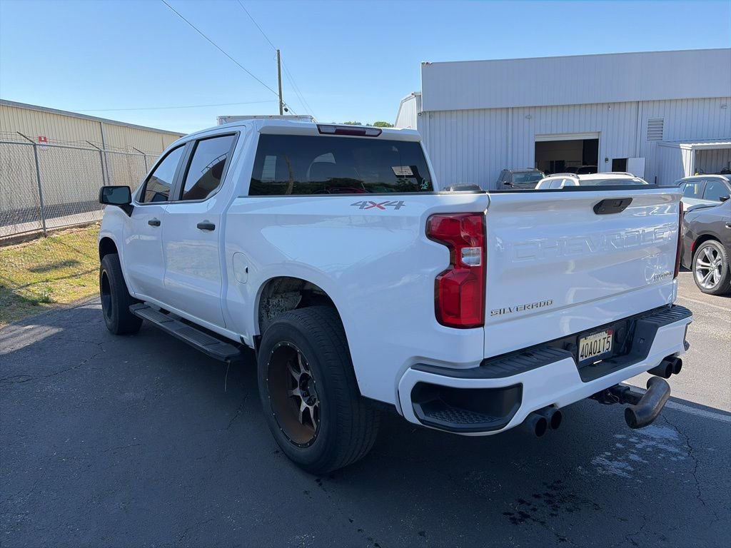 Used 2019 Chevrolet Silverado 1500 Custom w/ Custom Value Package AWD/4WD image 4