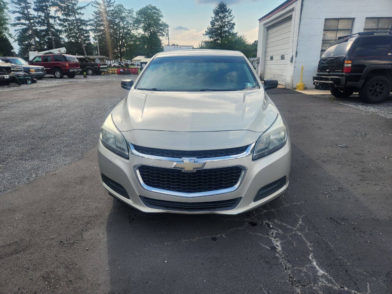 Used 2015 Chevrolet Malibu LS FWD image 2