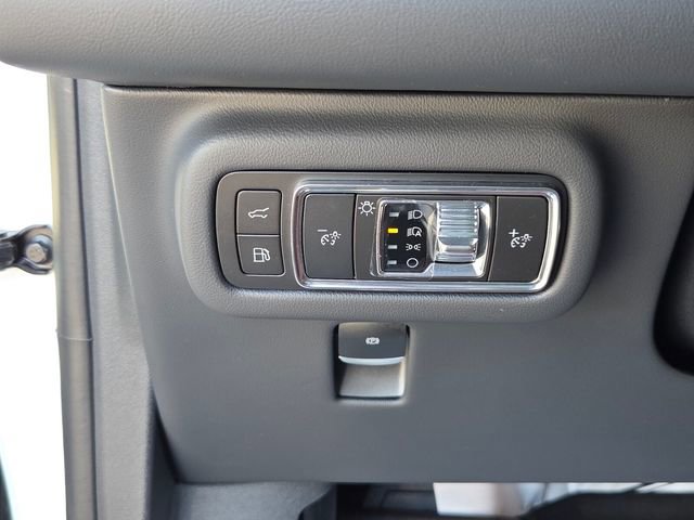 Used 2024 Lincoln Nautilus Premier w/ Equipment Group 102A image 25