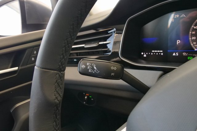 New 2026 Volkswagen Jetta SE image 25