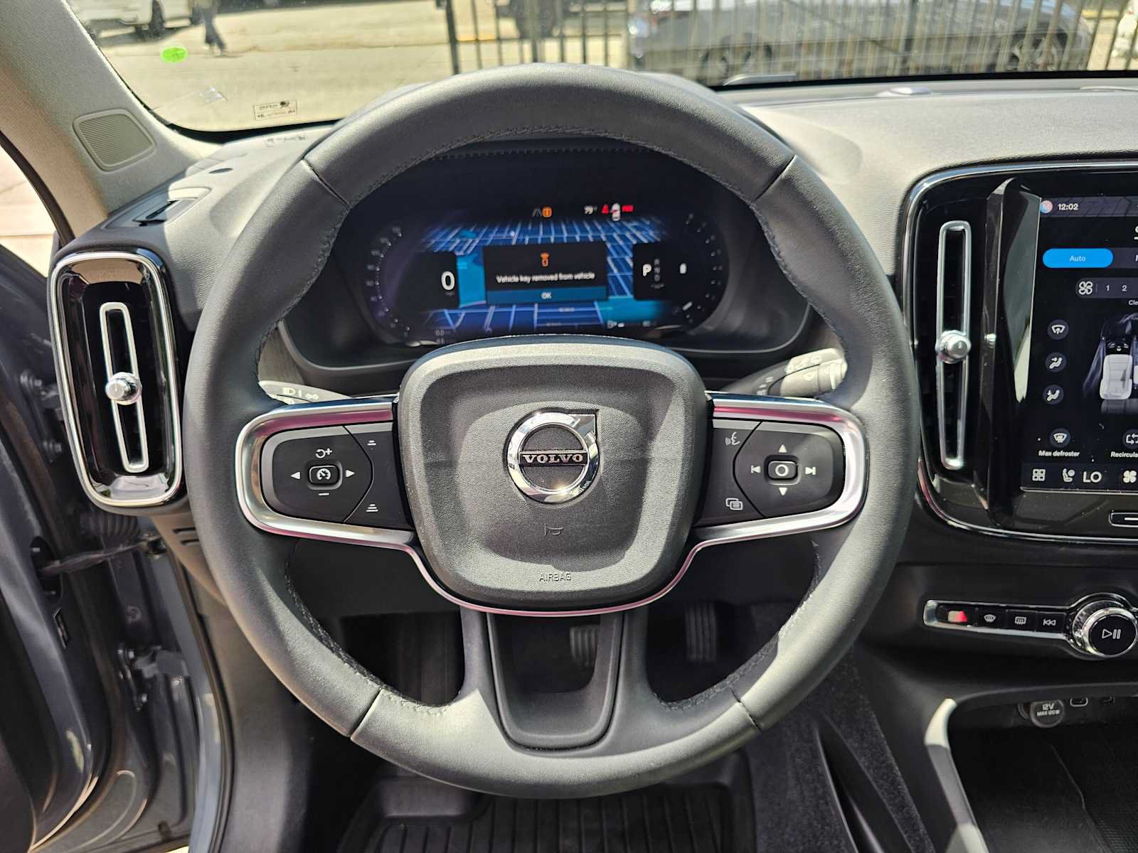 Certified 2023 Volvo XC40 B5 Plus w/ Protection Package Premier AWD/4WD image 26