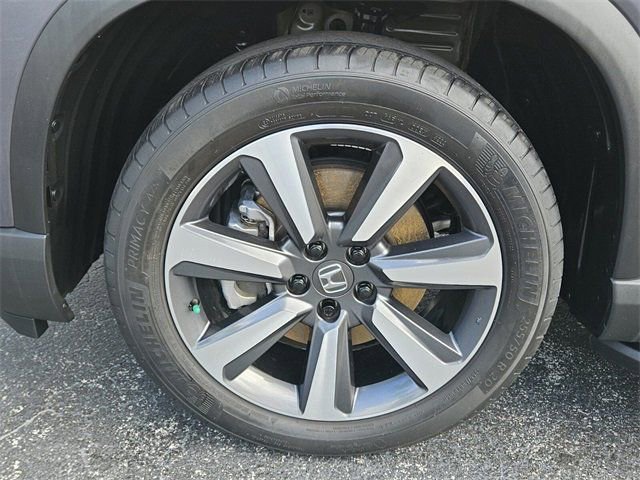 Used 2023 Honda Pilot Touring image 16
