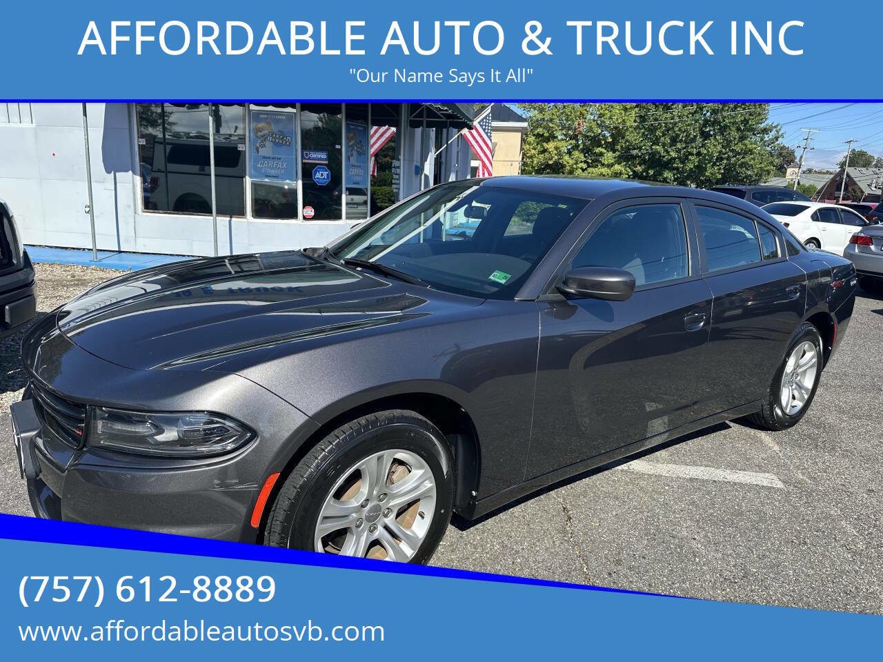 Used 2021 Dodge Charger SXT image 1
