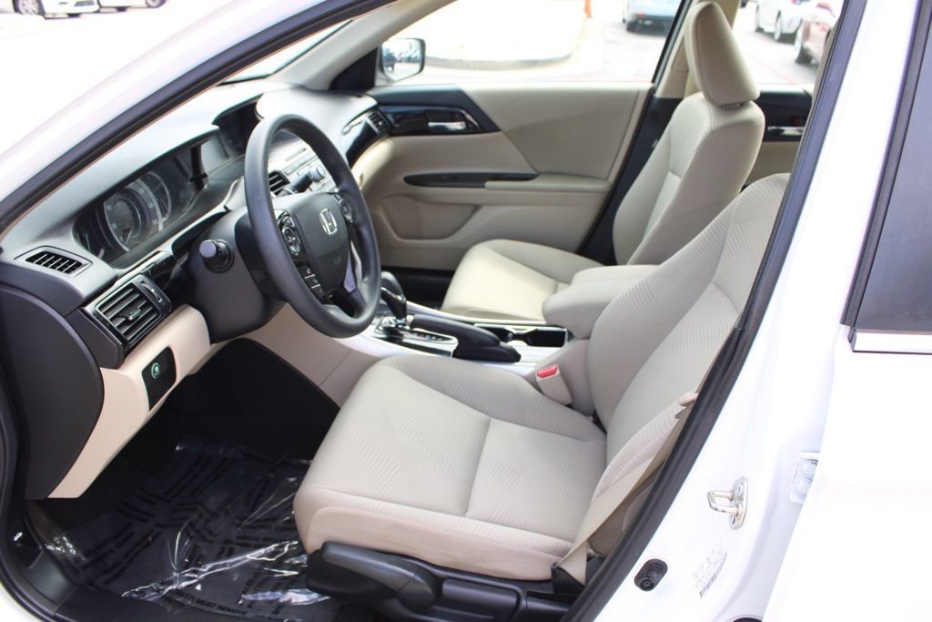 Used 2016 Honda Accord LX image 14