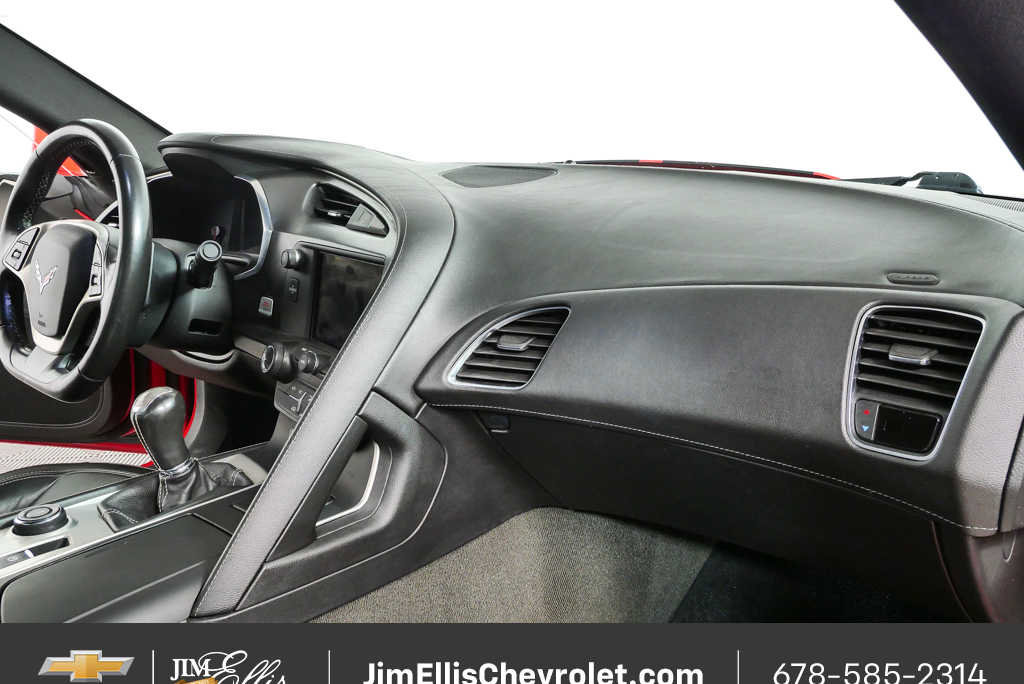 Used 2019 Chevrolet Corvette Stingray Coupe w/ 1LT RWD image 21