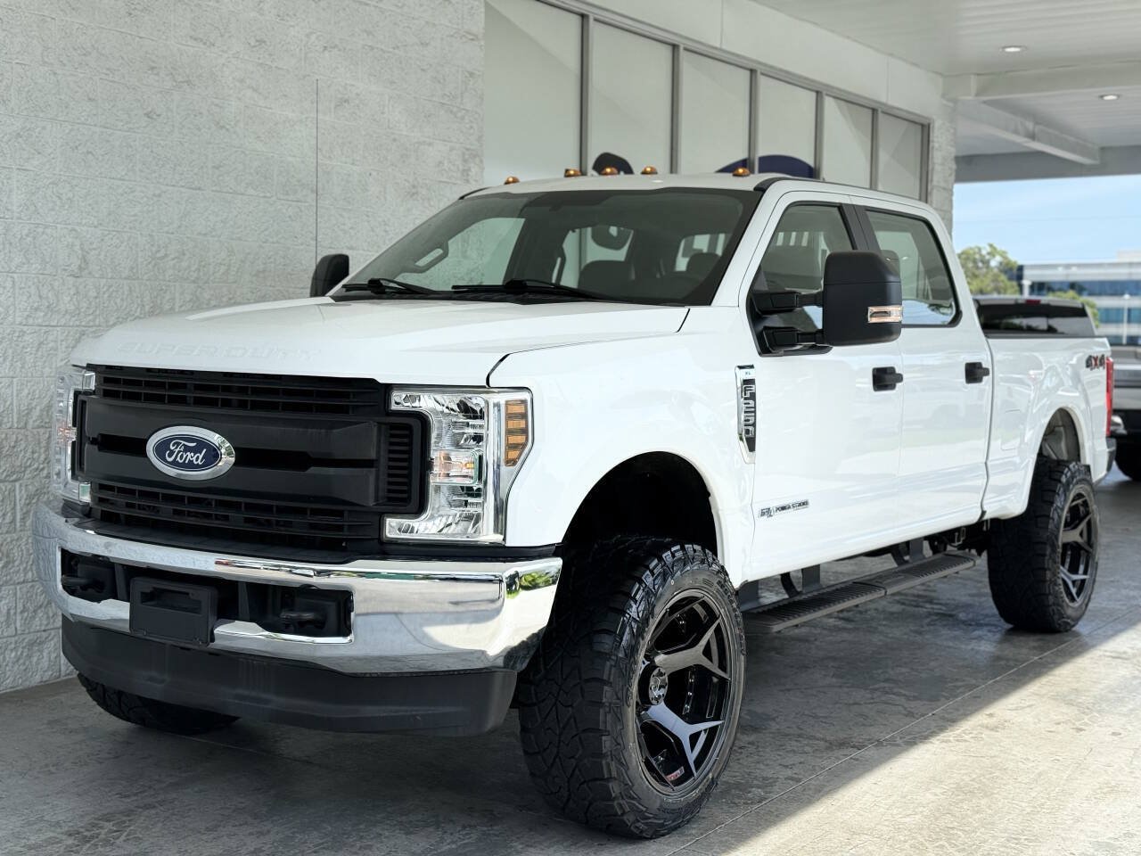 Used 2019 Ford F250 XL w/ Power Equipment Group AWD/4WD image 21