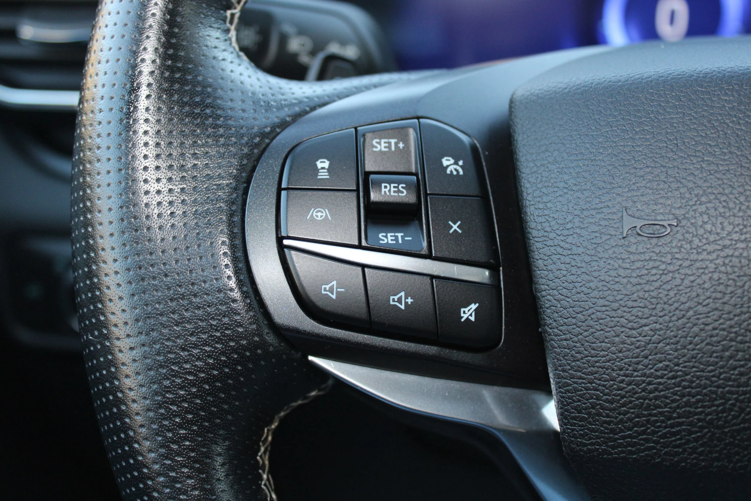 Used 2020 Ford Explorer ST AWD/4WD image 11