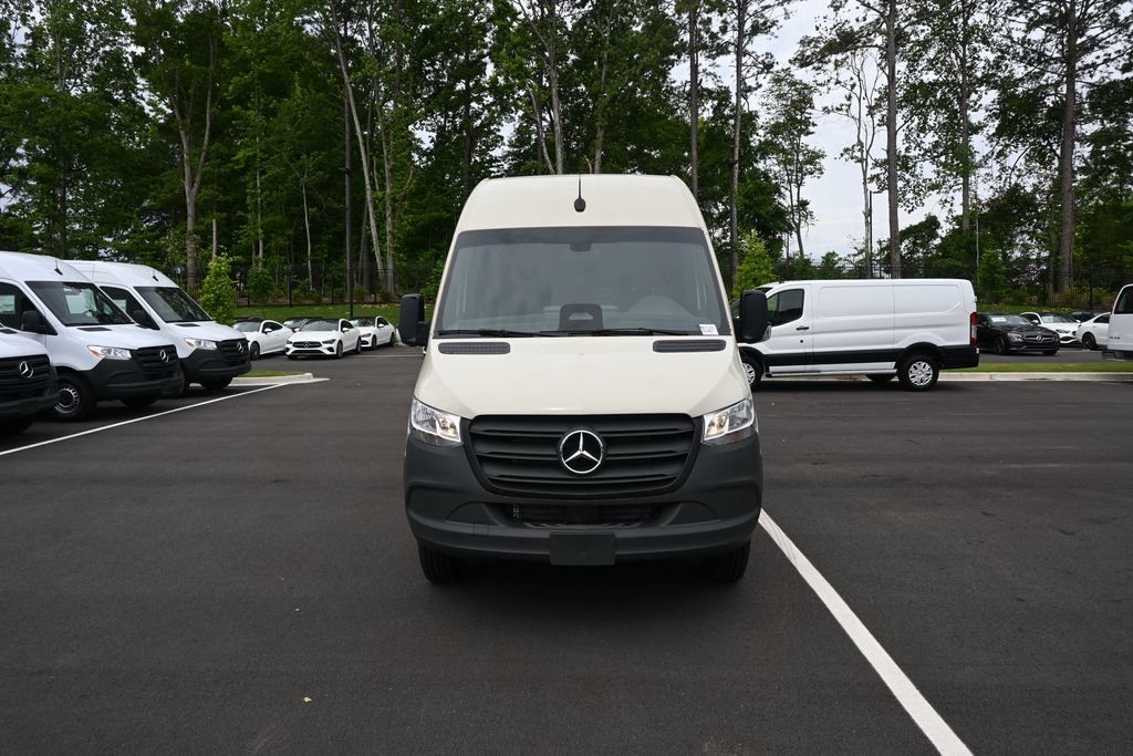 Used 2025 Mercedes-Benz Sprinter 3500 image 28