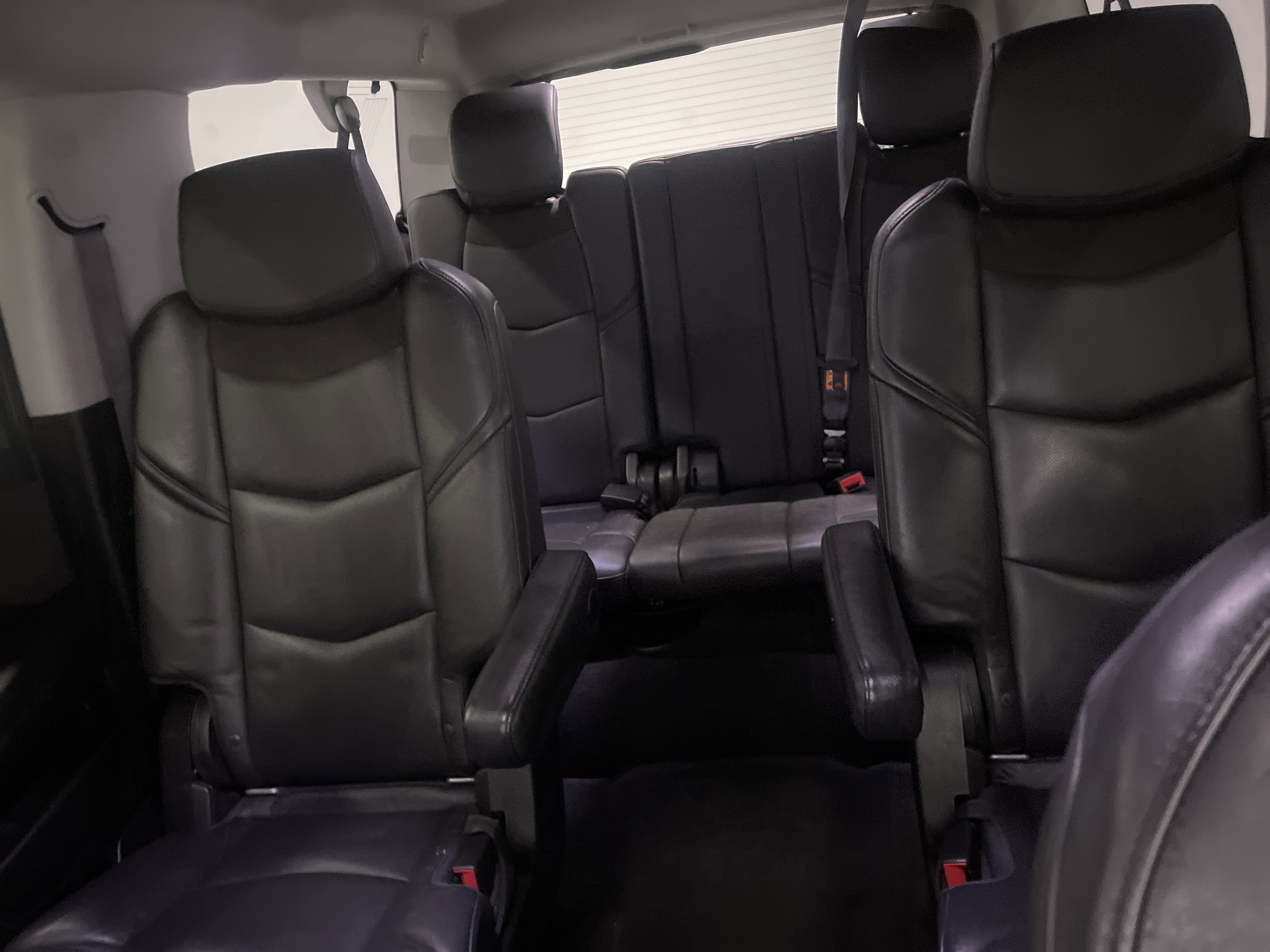 Used 2017 Cadillac Escalade ESV Premium Luxury image 11