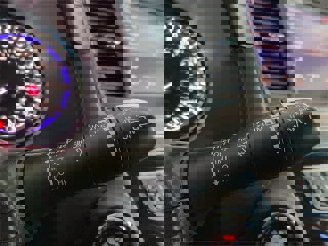 Used 2013 INFINITI JX35 w/ Premium Pkg image 28