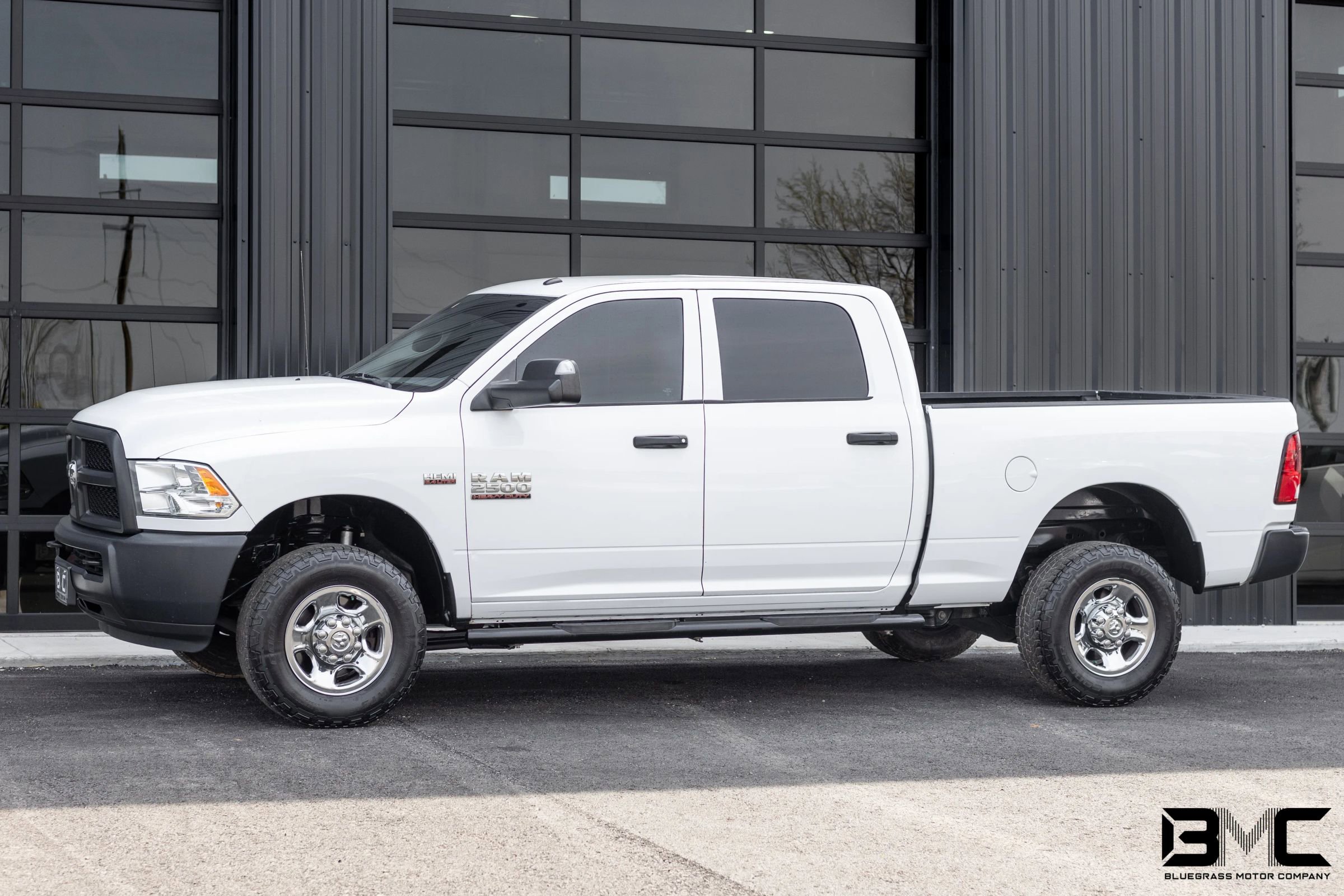 Used 2018 RAM 2500 Tradesman AWD/4WD image 3