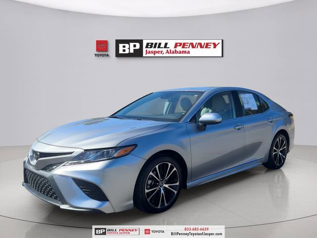 Used 2019 Toyota Camry SE image 1