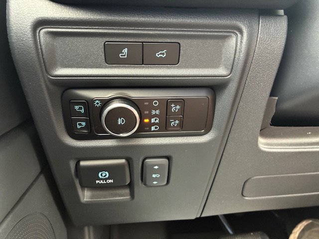 Used 2023 Ford Expedition Platinum image 29