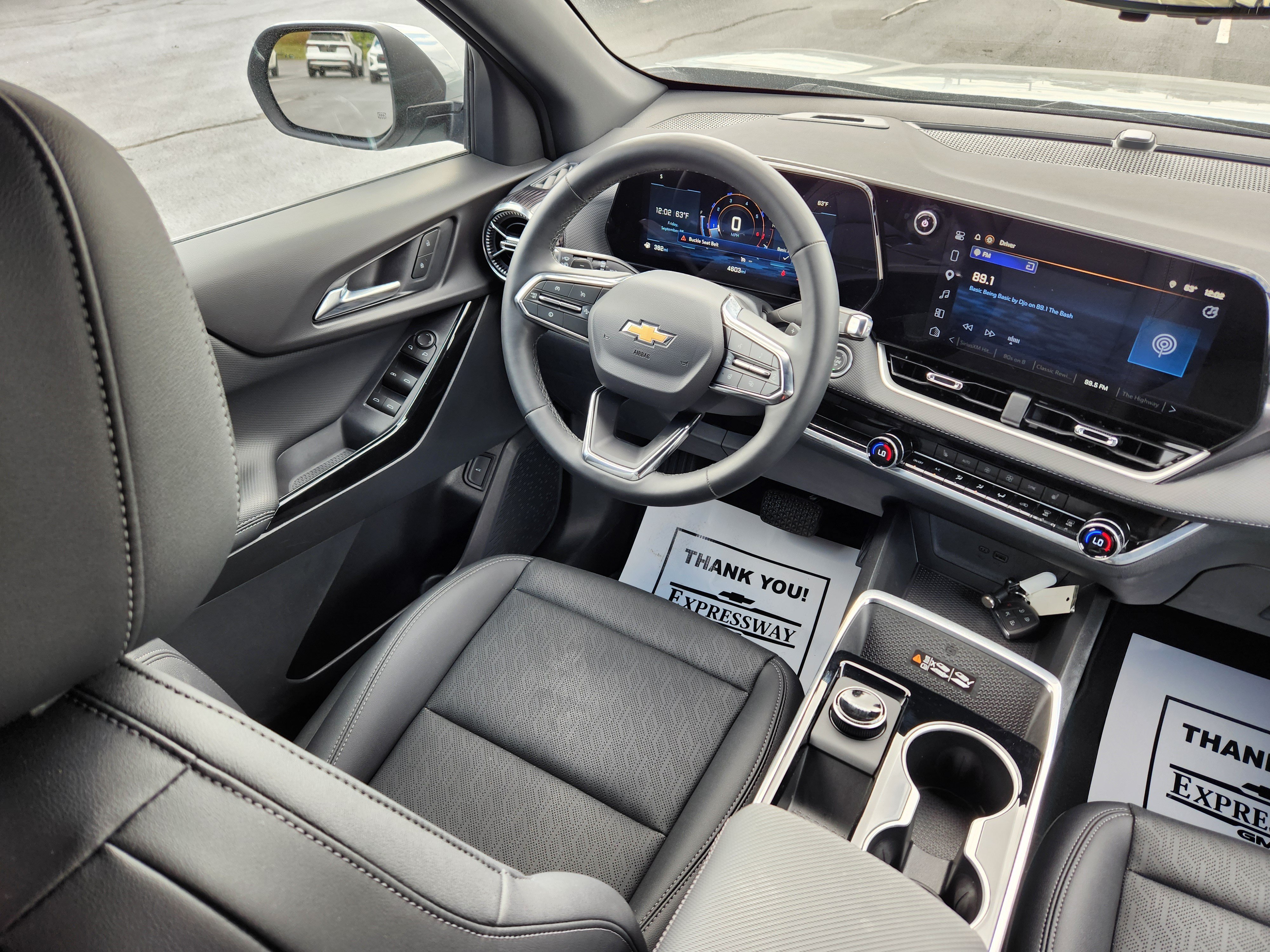 Used 2026 Chevrolet Equinox LT w/ Convenience Package II FWD image 14