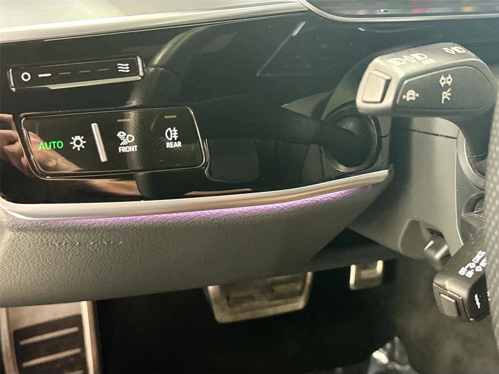 Certified 2023 Audi S8 AWD/4WD image 10