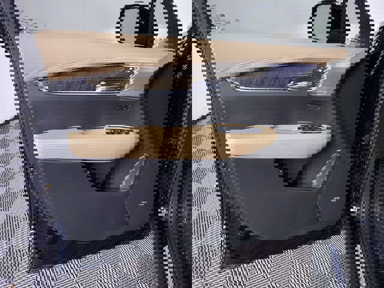 Certified 2023 Cadillac XT6 Sport w/ Platinum Package image 13