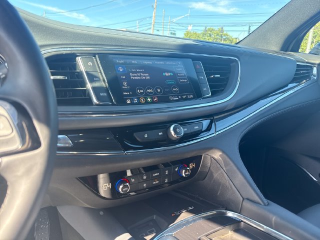 Used 2023 Buick Enclave Essence w/ Experience Buick Package AWD/4WD image 18