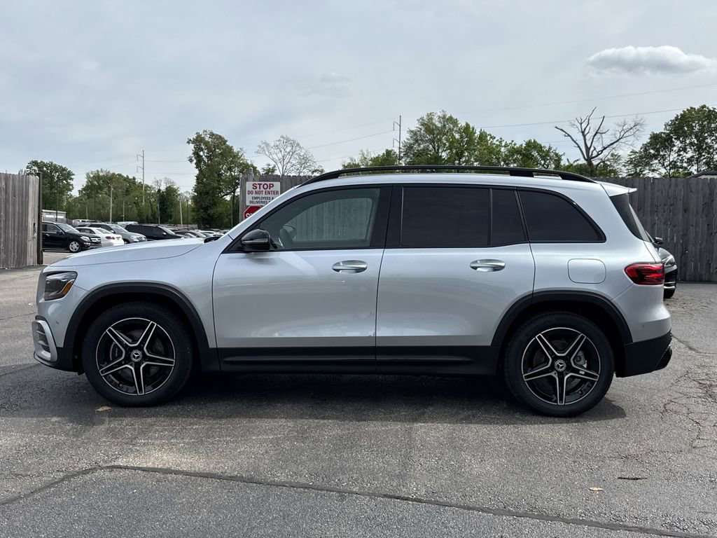 Certified 2025 Mercedes-Benz GLB 250 GLB 250 image 2